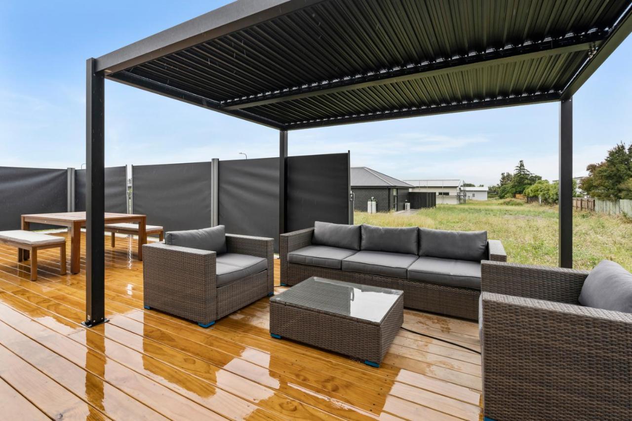 Pride Of Pinot - Martinborough Holiday Home ภายนอก รูปภาพ